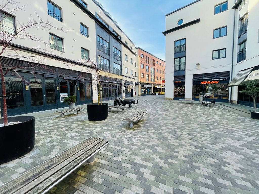 Property photo 1 of 11