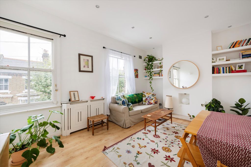 Property photo 1 of 7 Image