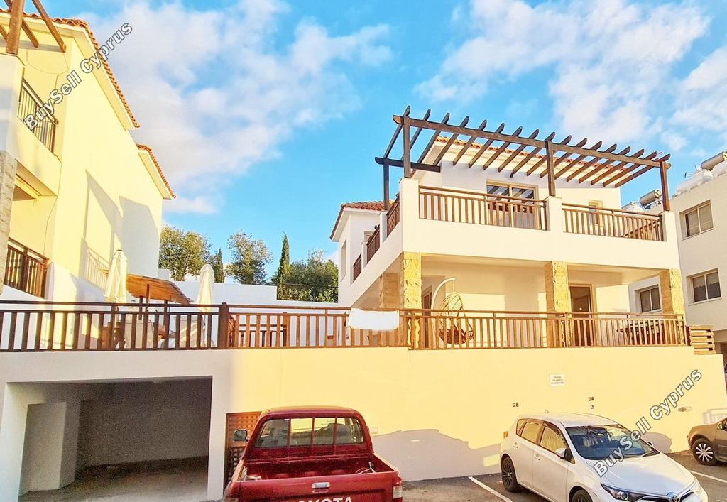 Property photo 2 of 48