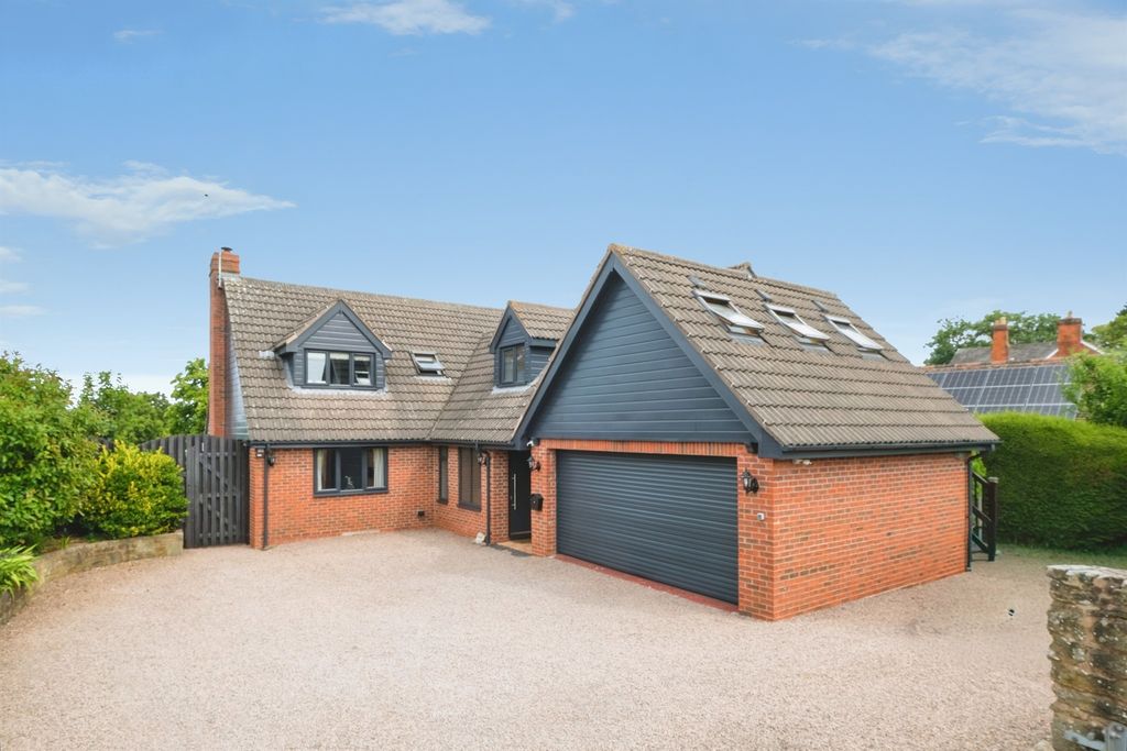 Property photo 1 of 29