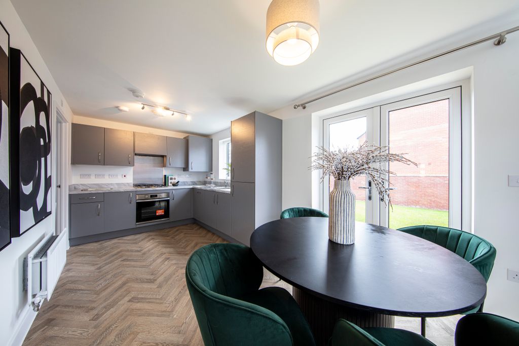 Property photo 3 of 10 Photo