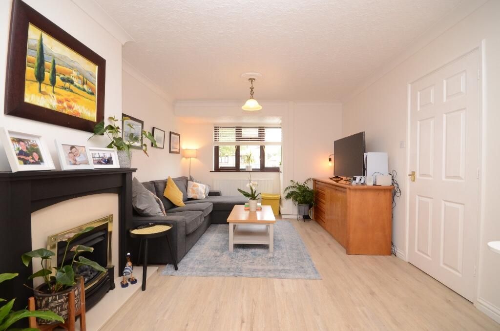 Property photo 3 of 31