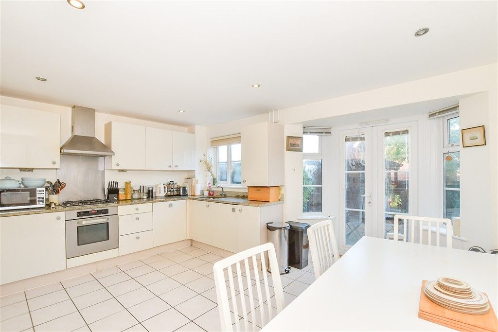 Property photo 2 of 15 Kitchen/Diner
