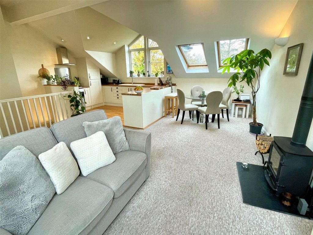 Property photo 2 of 18 Open Plan Living