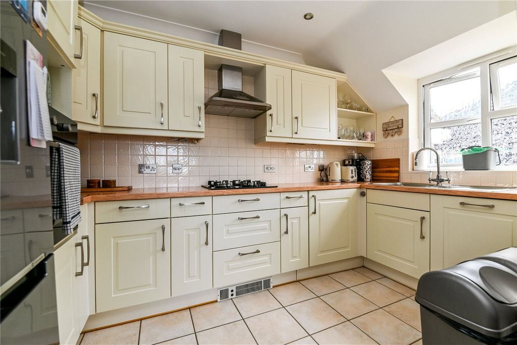 Property photo 2 of 15 Picture No. 04