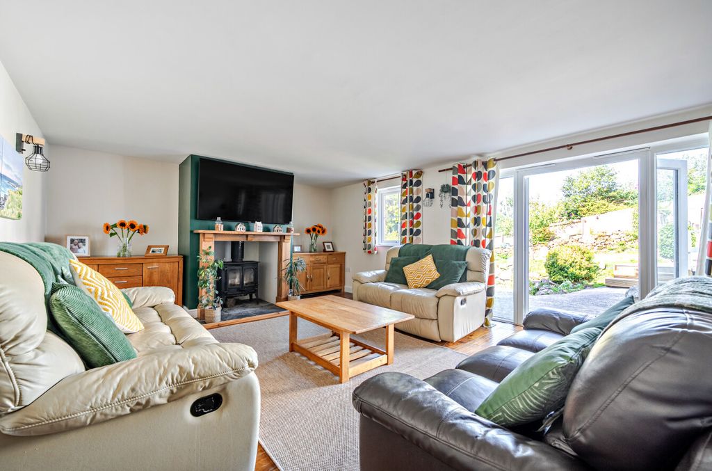 Property photo 2 of 27 1485570-9-6A4Cce6...