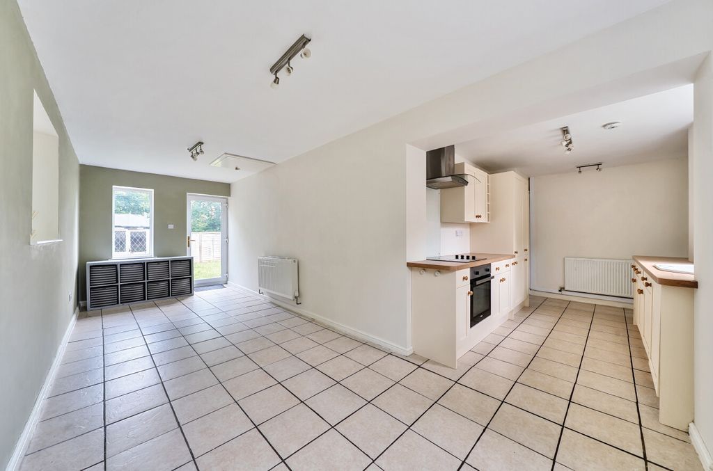 Property photo 2 of 26 1305939-4-6846Ac4...