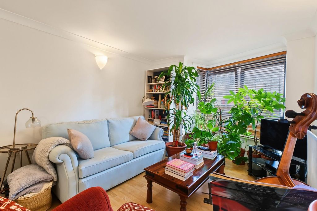 Property photo 3 of 12 Living Room