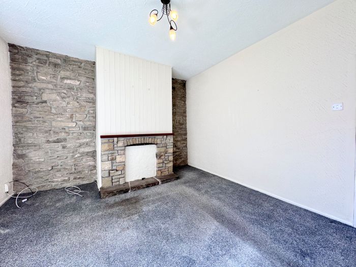 Property photo 3 of 18 Img 8139