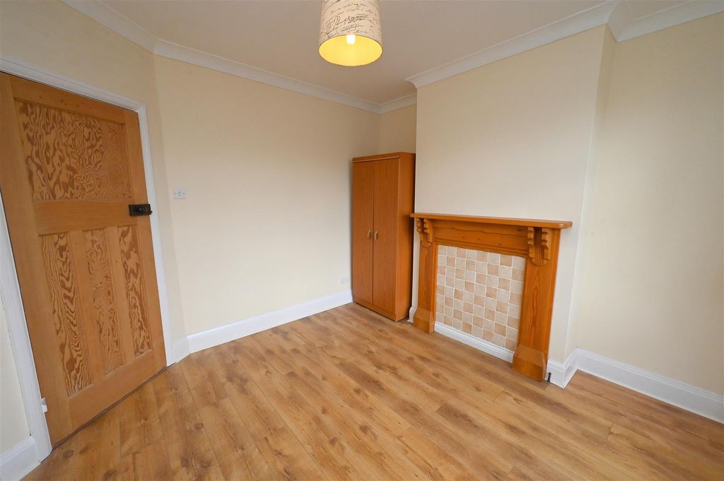 Property photo 3 of 20 Front Reception1.Jpg