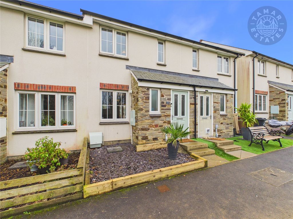 Property photo 1 of 16 Front Aspect