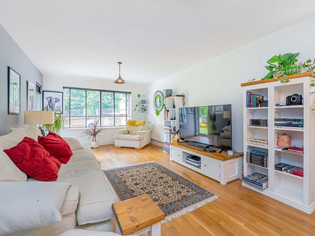 Property photo 3 of 17