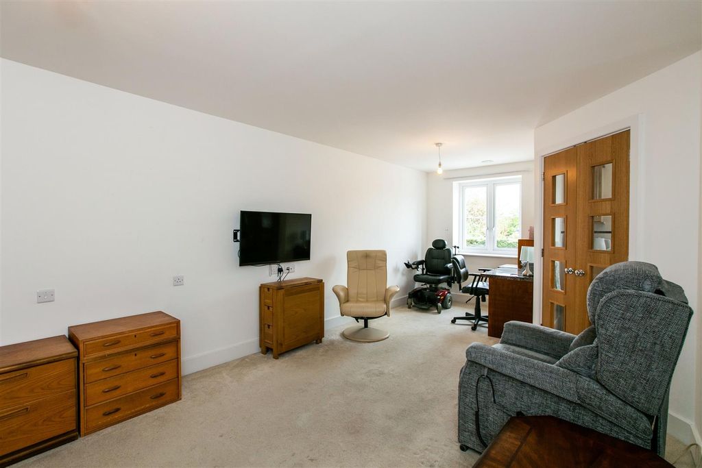 Property photo 2 of 10 0d07d440-1c30-4F0c-Bcd1-8755Fbeeacfb.Jpg