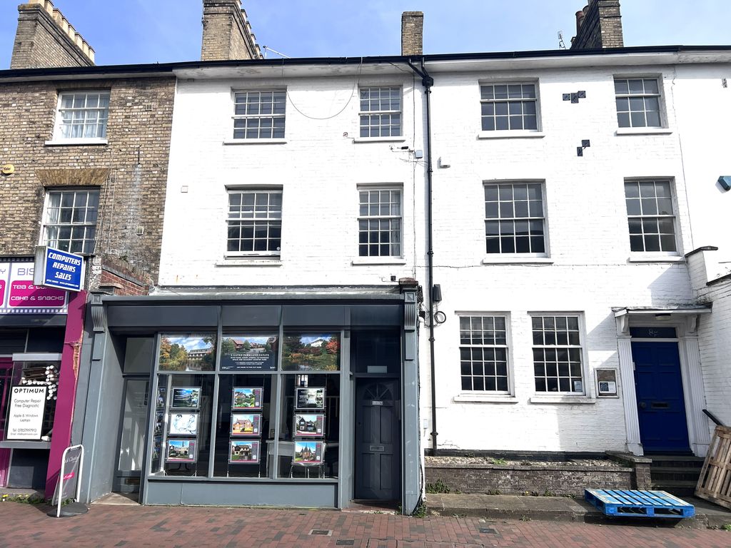 Property photo 1 of 9 Front