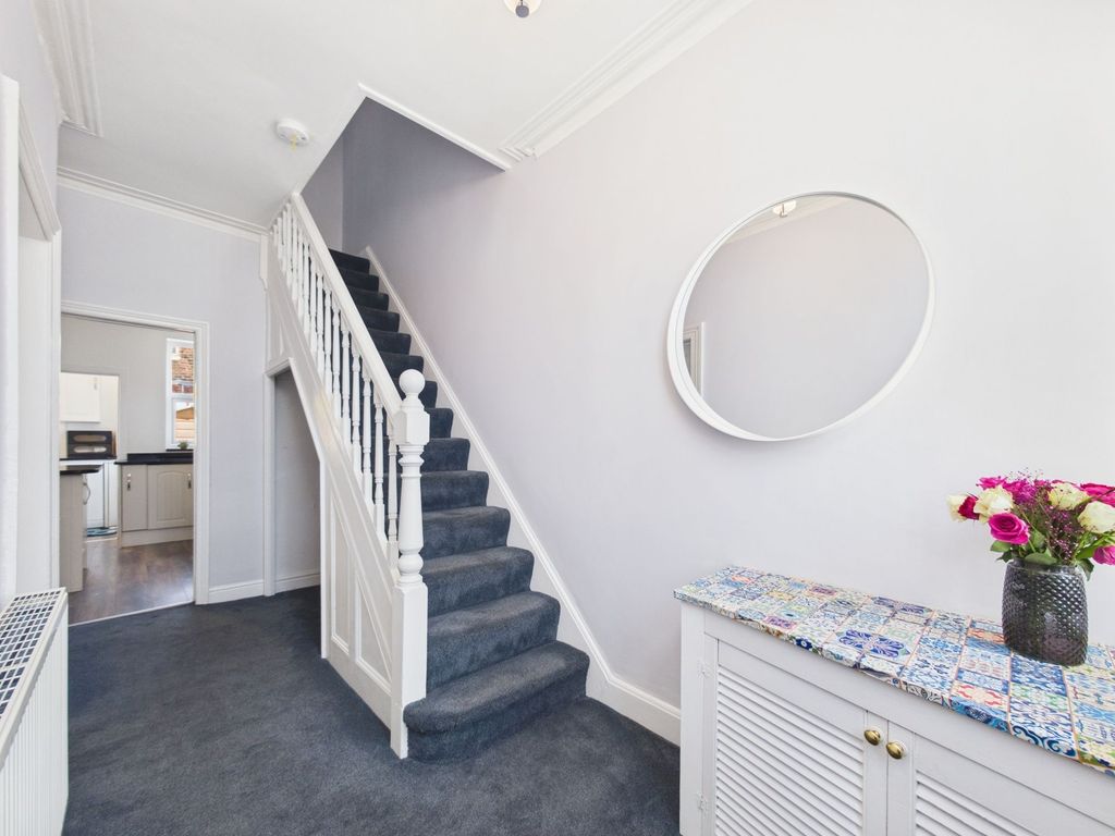 Property photo 3 of 26