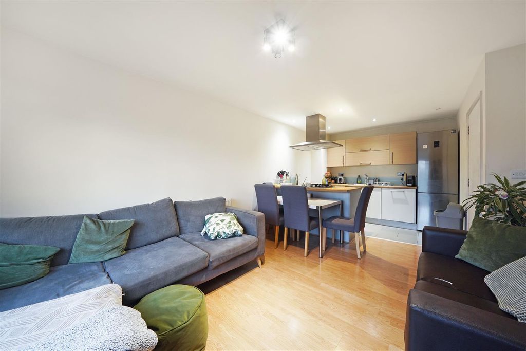 Property photo 1 of 14 Flat 27, Tequila Wharf - 8Dcg6Zdfvmzt03Qnaja5.Jpg