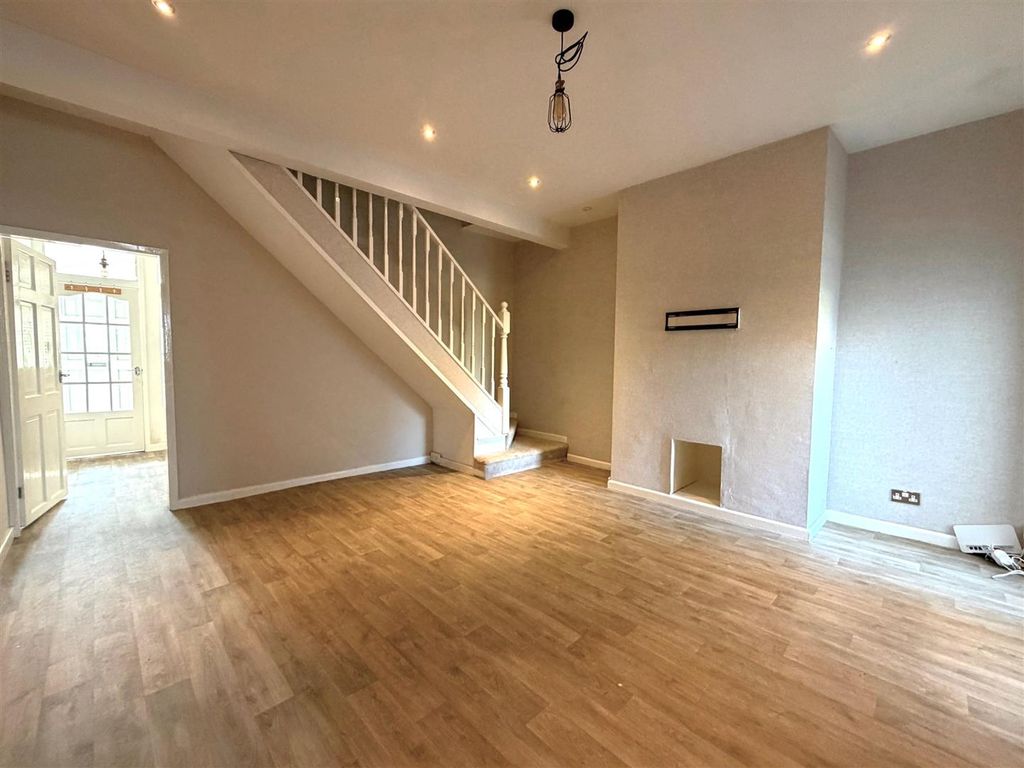 Property photo 2 of 13 c1.Jpeg