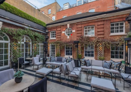 Property photo 2 of 4 Outdoor Space