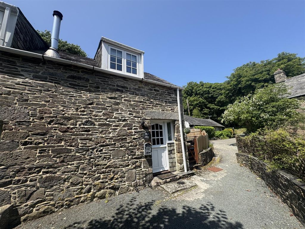 Property photo 1 of 20 Hele Stone Front Door New.Jpg