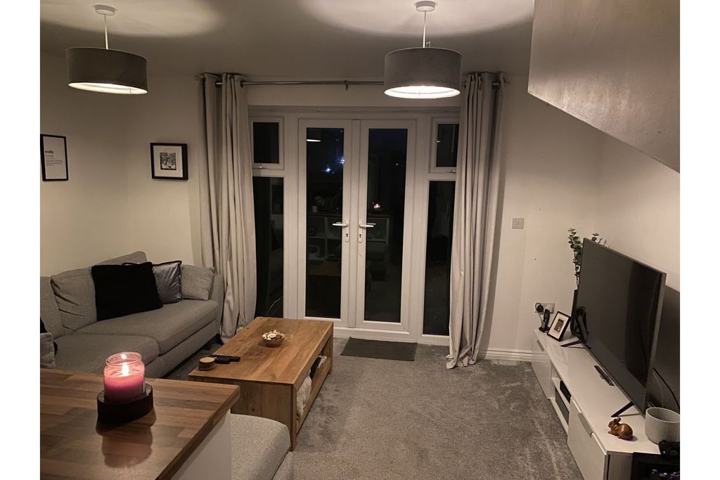 Property photo 3 of 7 Open Plan Living