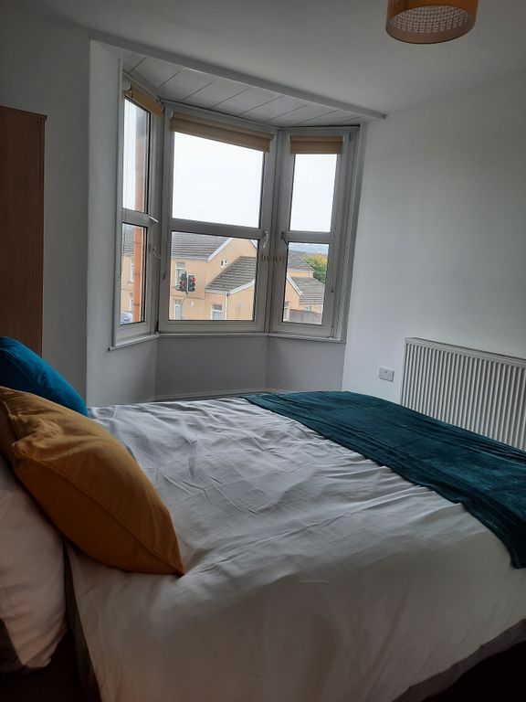 Property photo 3 of 21