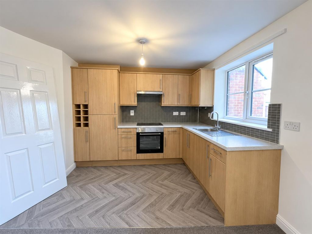 Property photo 3 of 6 Kitchen New.Png