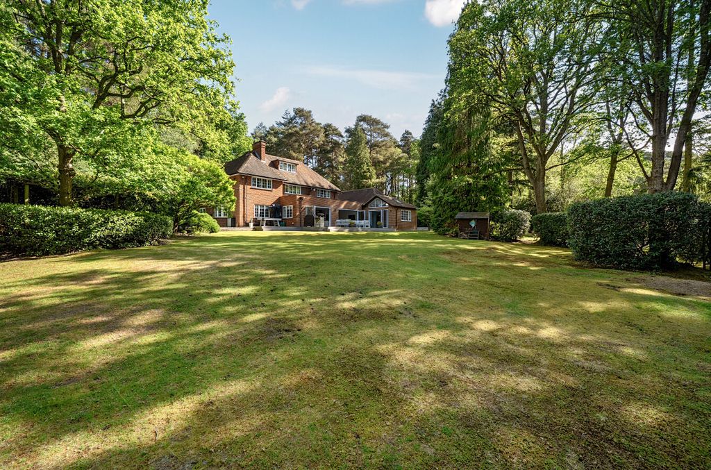 Property photo 3 of 33 1448899-59-69Fb16...