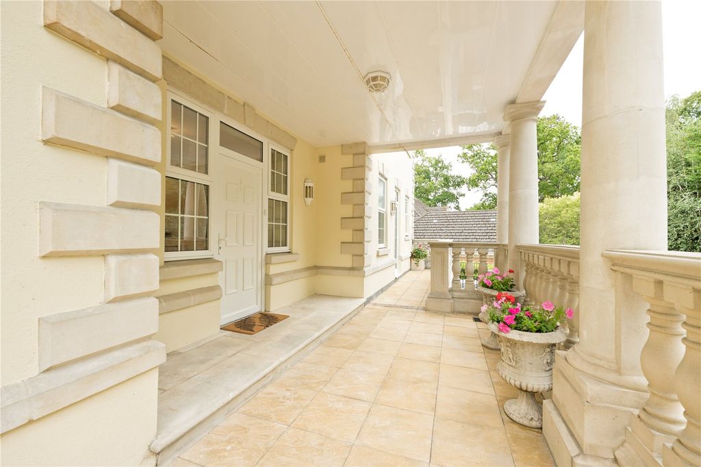 Property photo 1 of 15 Front Exterior