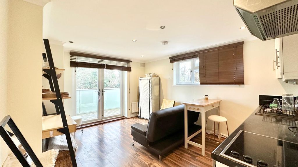 Property photo 3 of 9 2026-02-10 At 13.49.53 (2).Jpeg