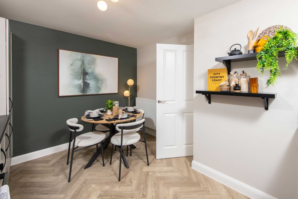 Property photo 3 of 10 Kitchen Diner