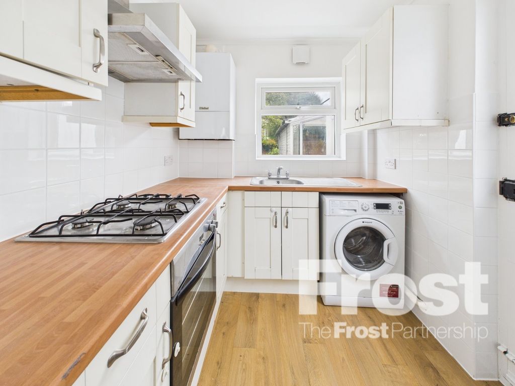 Property photo 3 of 8 Picture No. 15