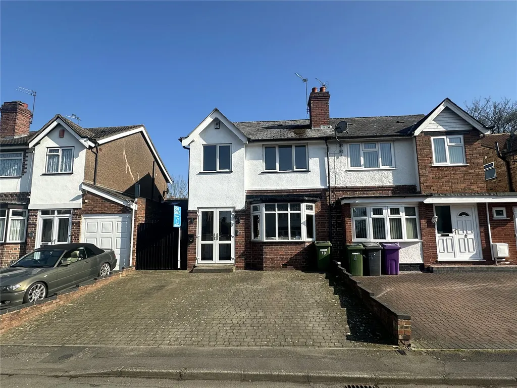 House in Wolverhampton, Penn, West Midlands - View 3