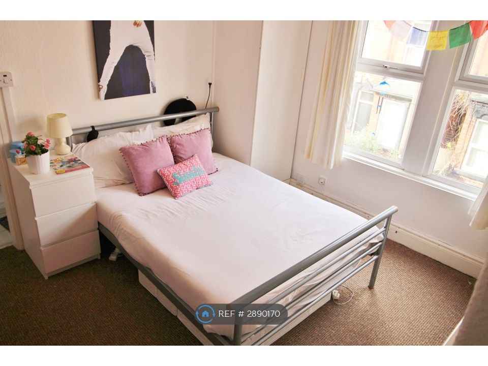 Property photo 2 of 4