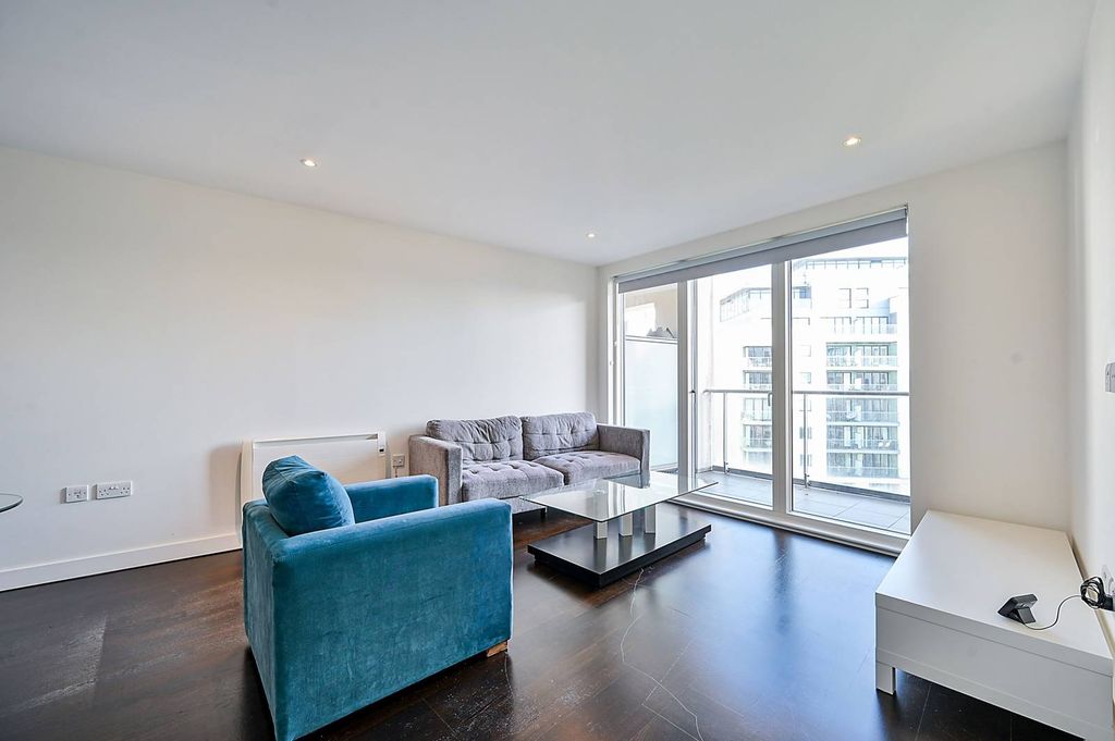 Property photo 3 of 8