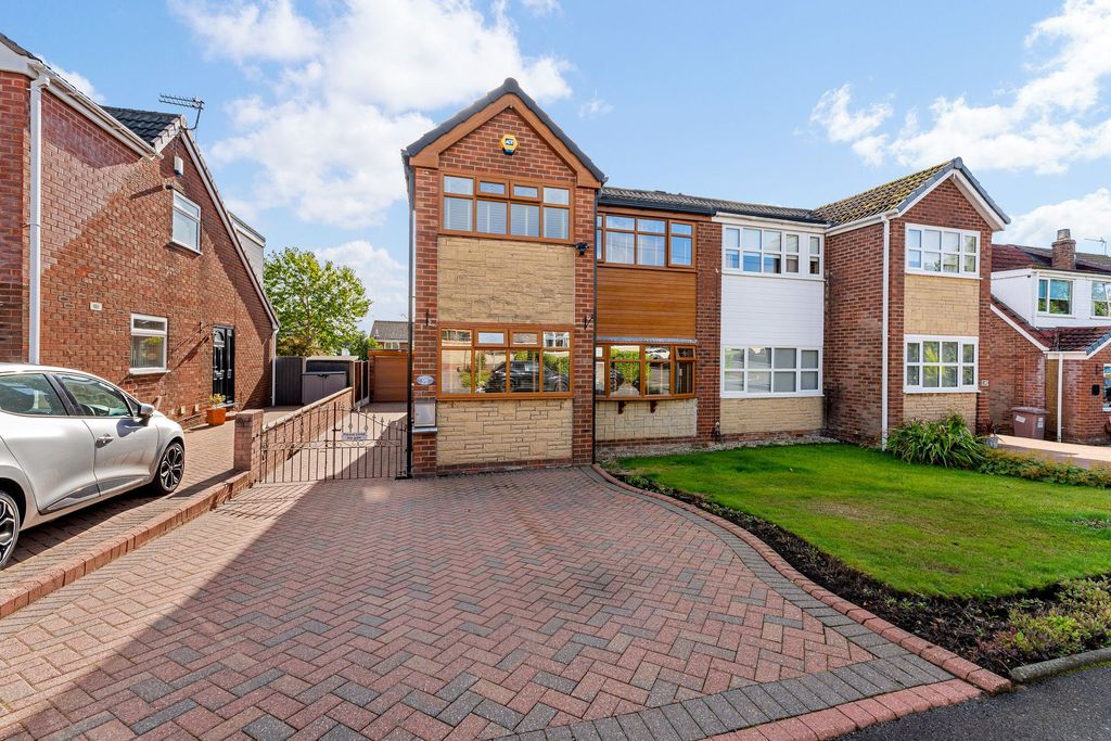 Property photo 1 of 45