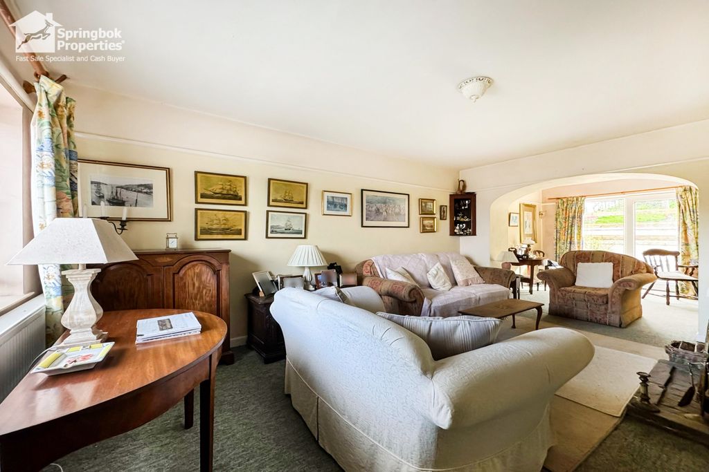 Property photo 3 of 20 Image 2