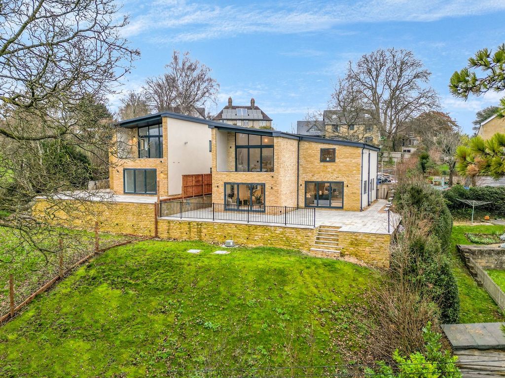 Property photo 1 of 23