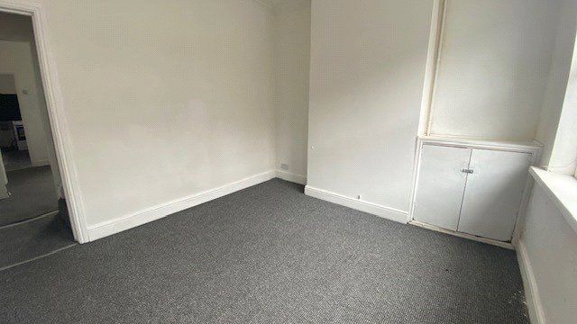 Property photo 2 of 7 Picture No. 11