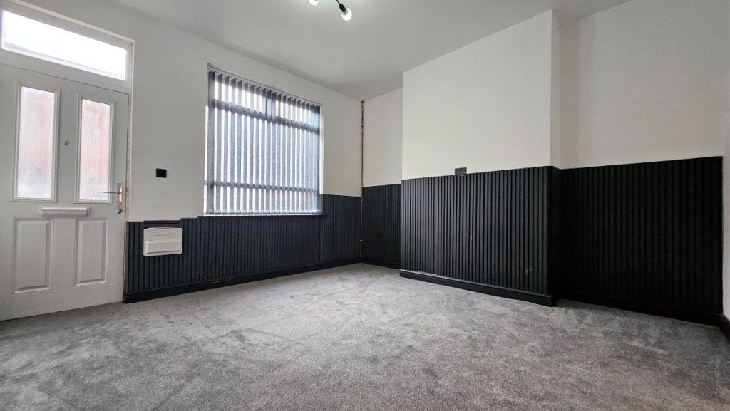 Property photo 3 of 18 3