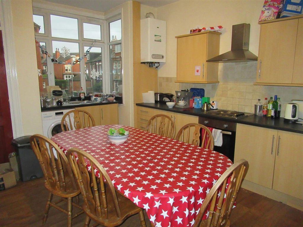 Property photo 2 of 10 19 12 07  (7).Jpg