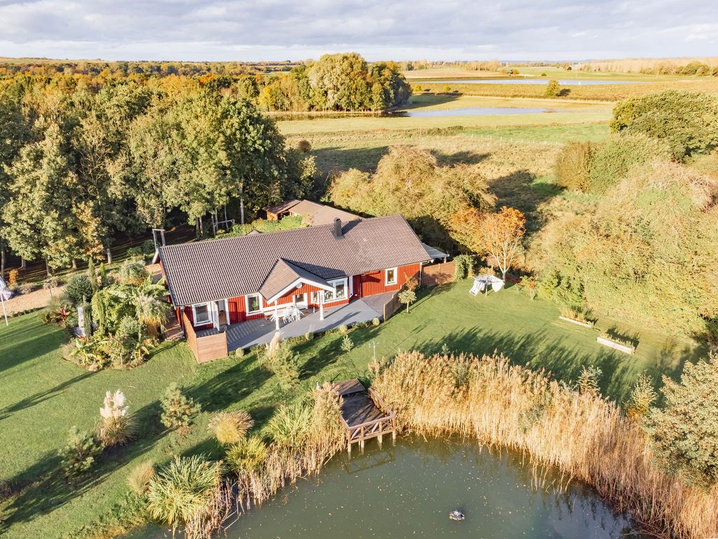 Property photo 1 of 29