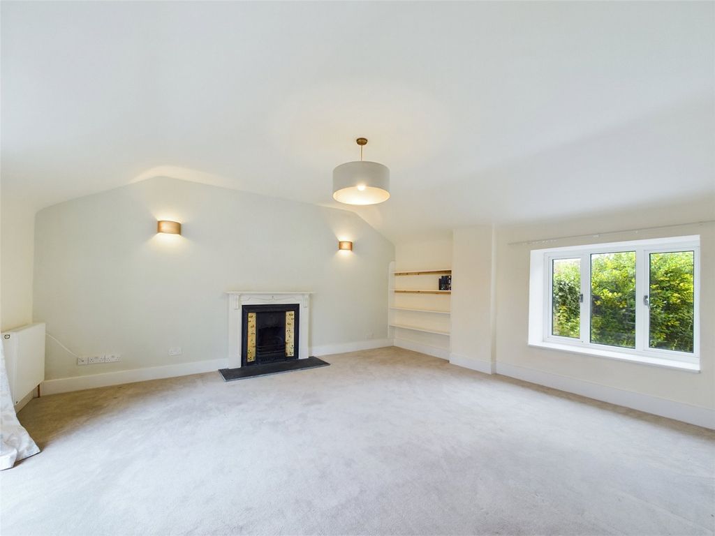 Property photo 3 of 15 Picture No. 33