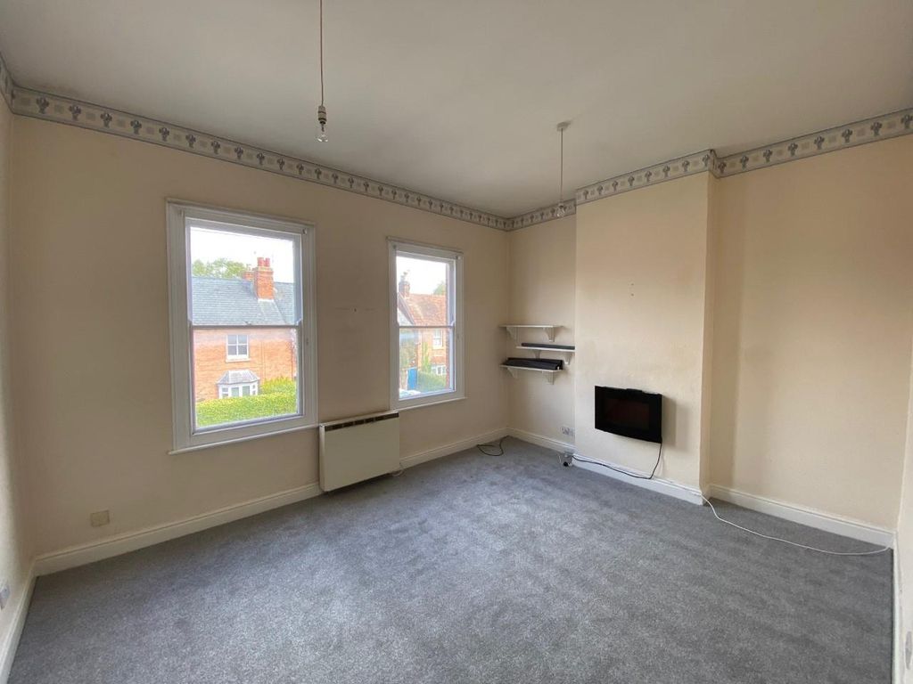 Property photo 3 of 7