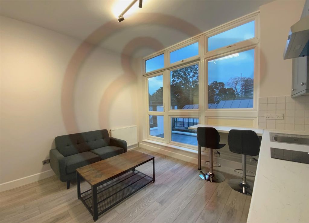 Property photo 1 of 6 Reception.Jpg