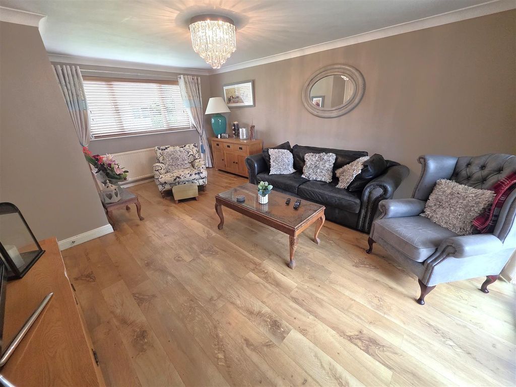 Property photo 3 of 26 20250927_143114.Jpg