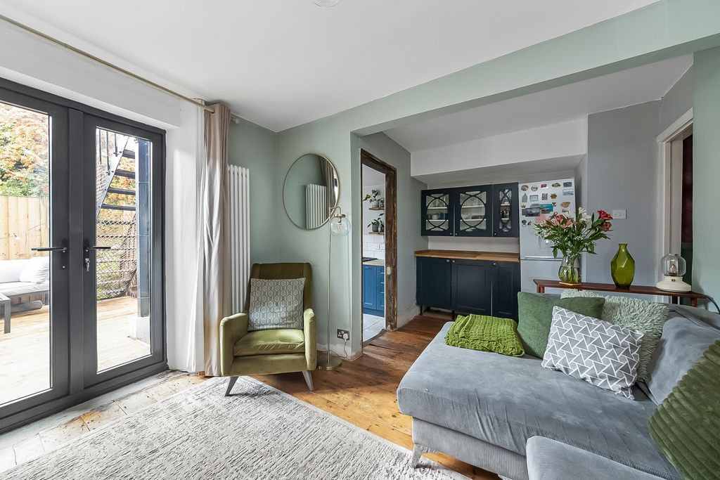 Property photo 2 of 15 Reception