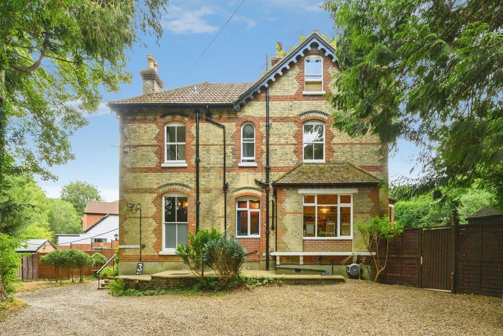 Property photo 1 of 18 Pbox-Img.Jpg