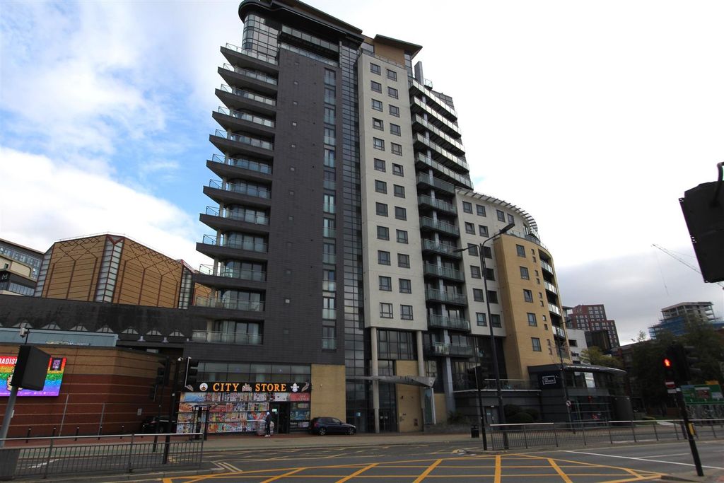 Property photo 1 of 8 Ext.Jpg