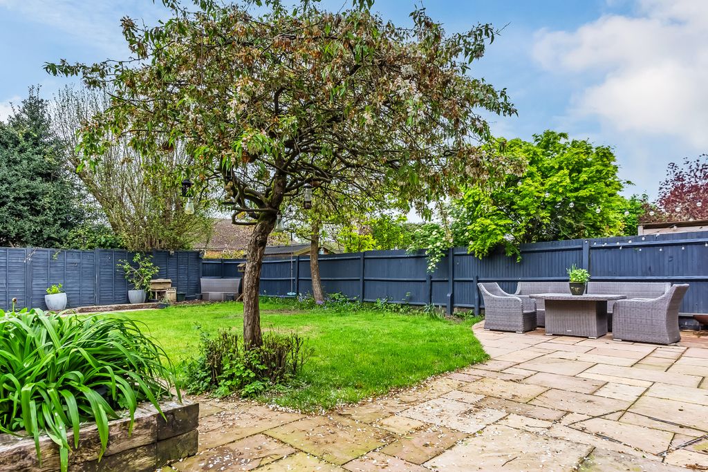 Property photo 3 of 18 42088821.Jpg?v=