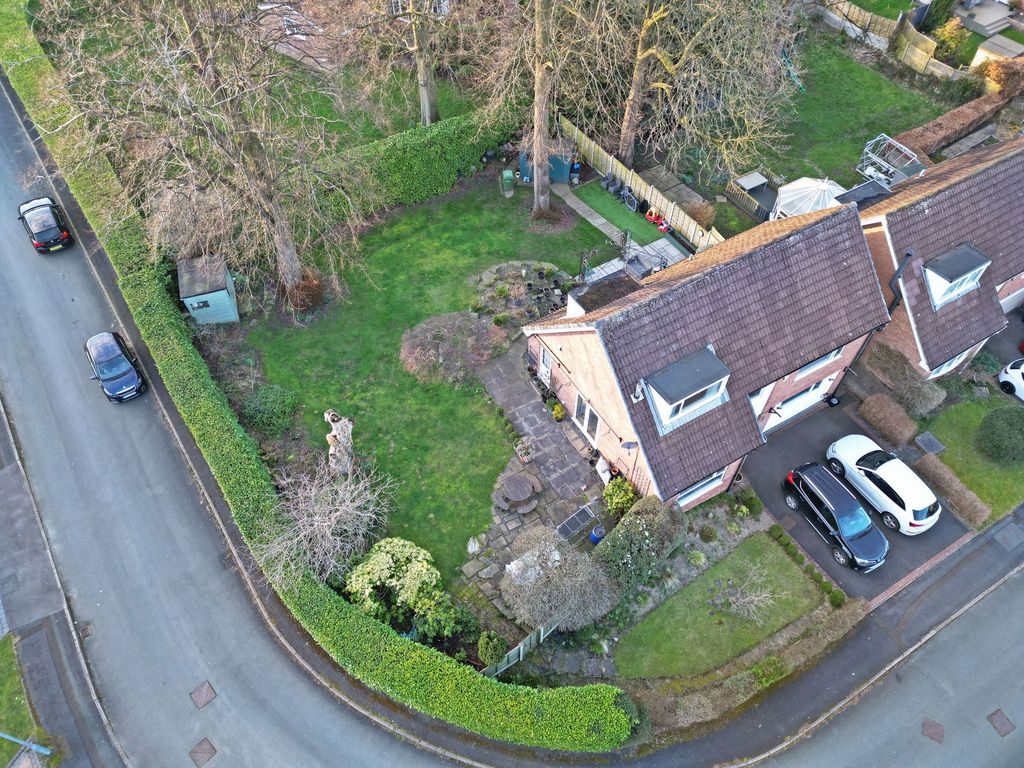 Property photo 2 of 36